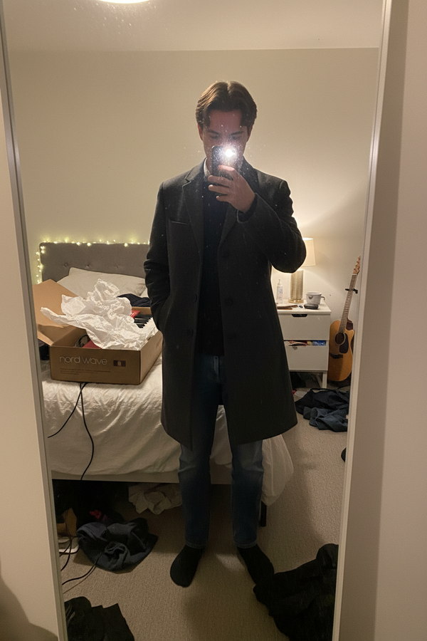 Men Mirror Selfie Coat Box