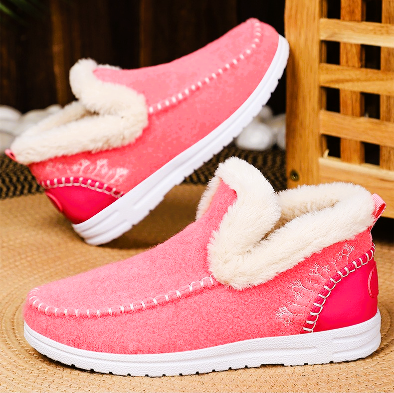 Nord Haven Plush Slip Boot