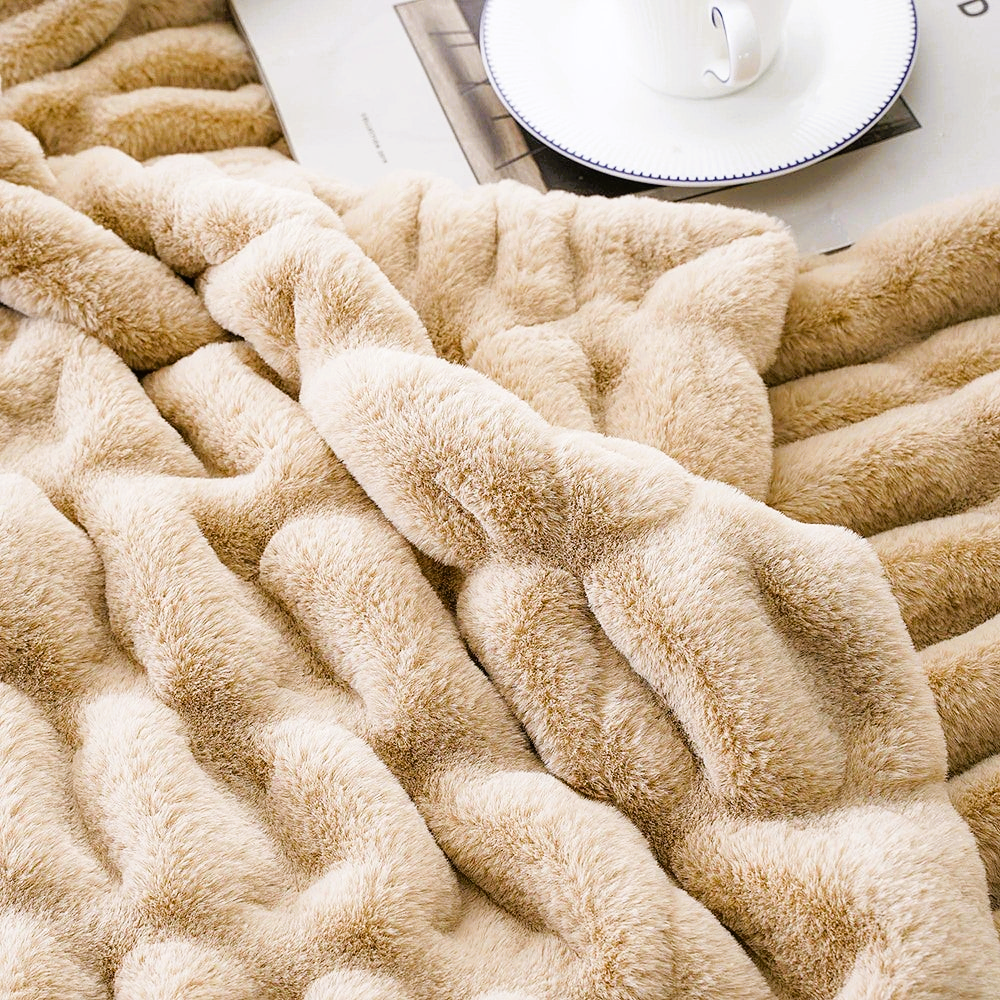 Battilo Eco Faux Rabbit Fur  Blanket 39.37x78.74 inch